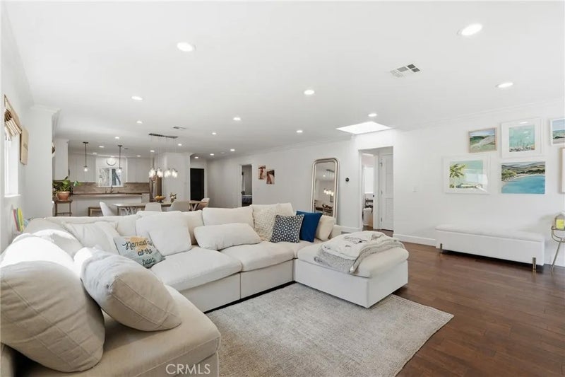 7410 W 85th Street