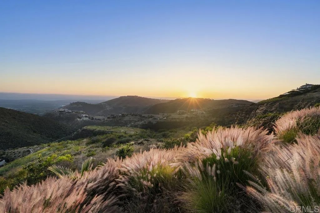18180 Cerro Del Sol
