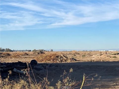 Tiny photo for 1896 E Underwood Rd, Holtville, CA 92250 (MLS # SB25267824)