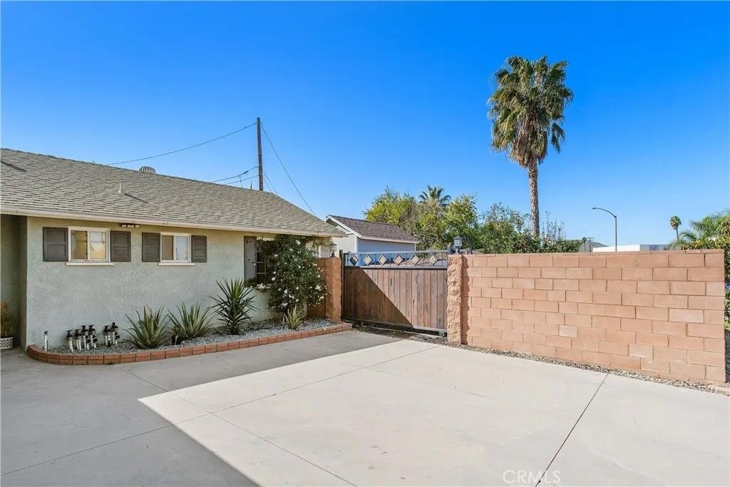 Photo of 10480 Bryan Street, Riverside, CA 92505 (MLS # IV26027526)