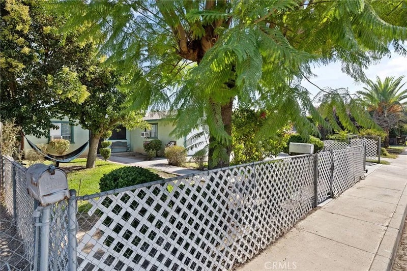 1132 W Prospect