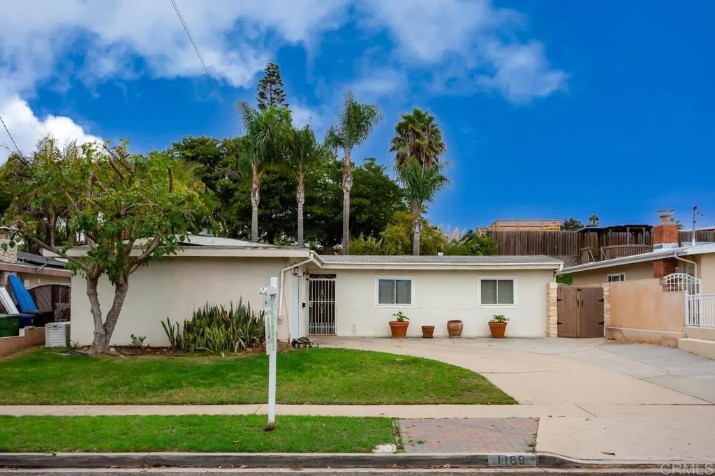 1169 Oasis Ave