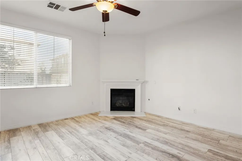 30272 Tattersail Way