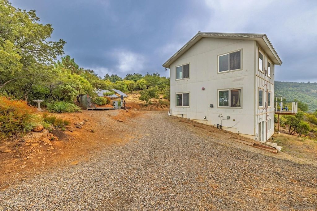 Photo of 7904 Engineers Rd, Julian, CA 92036 (MLS # 250038891)