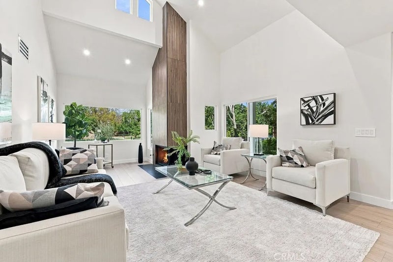 5506 Forest Cove