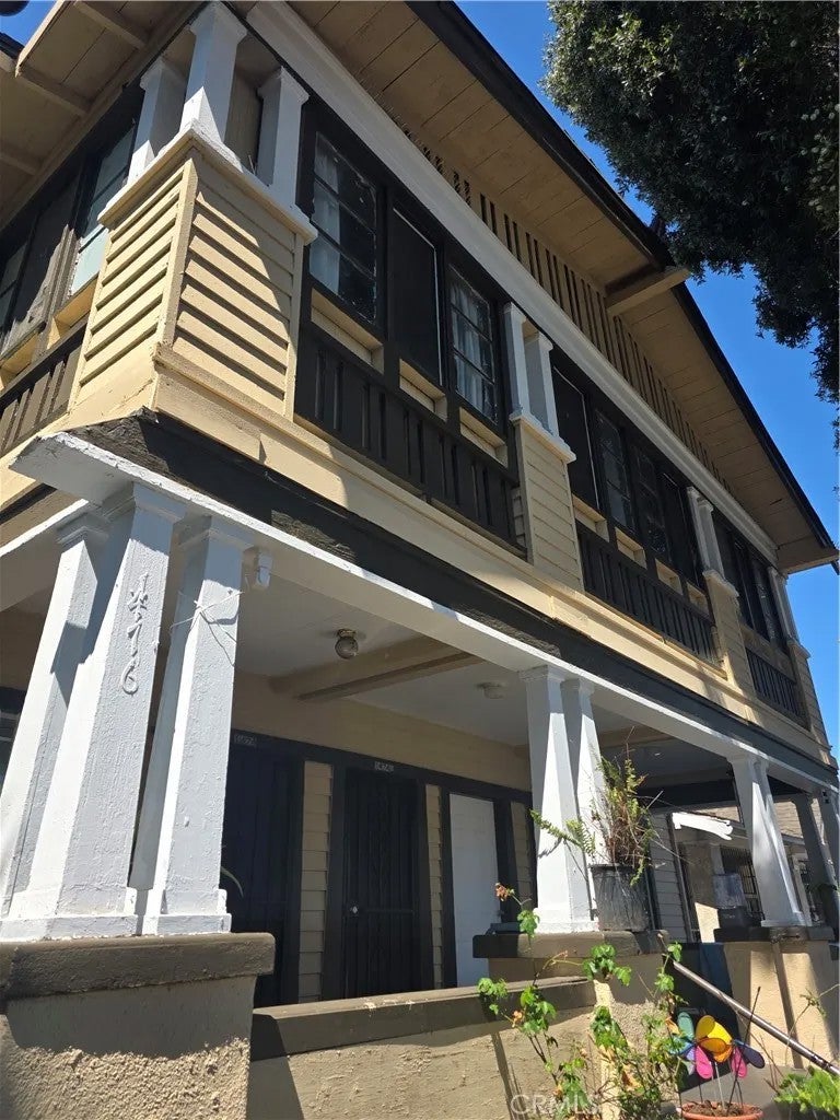 1472 E 23rd