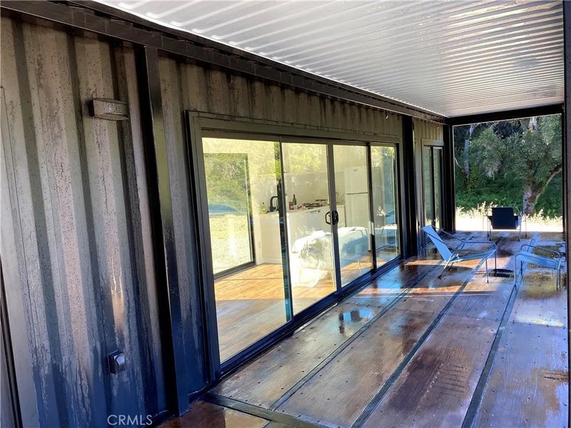 41 Tres Vista Place