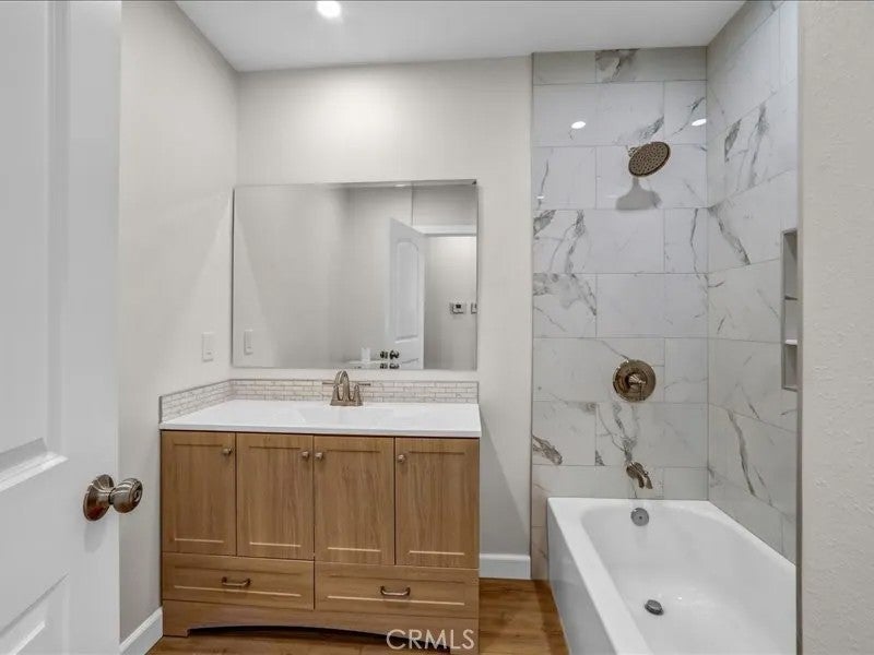 11822 Rialto