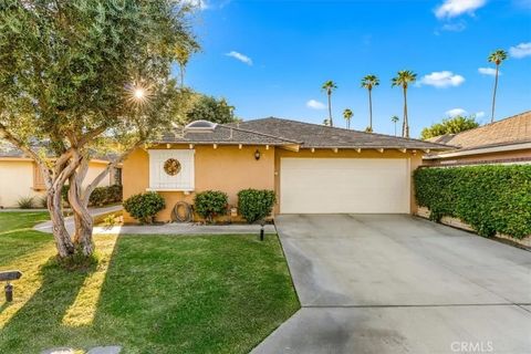 Photo of 393 Gran Via, Palm Desert, CA 92260 (MLS # IG25241140)