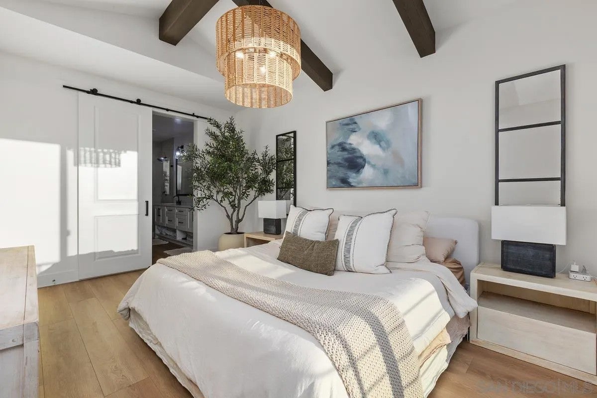 1600 San Remo Pl 104