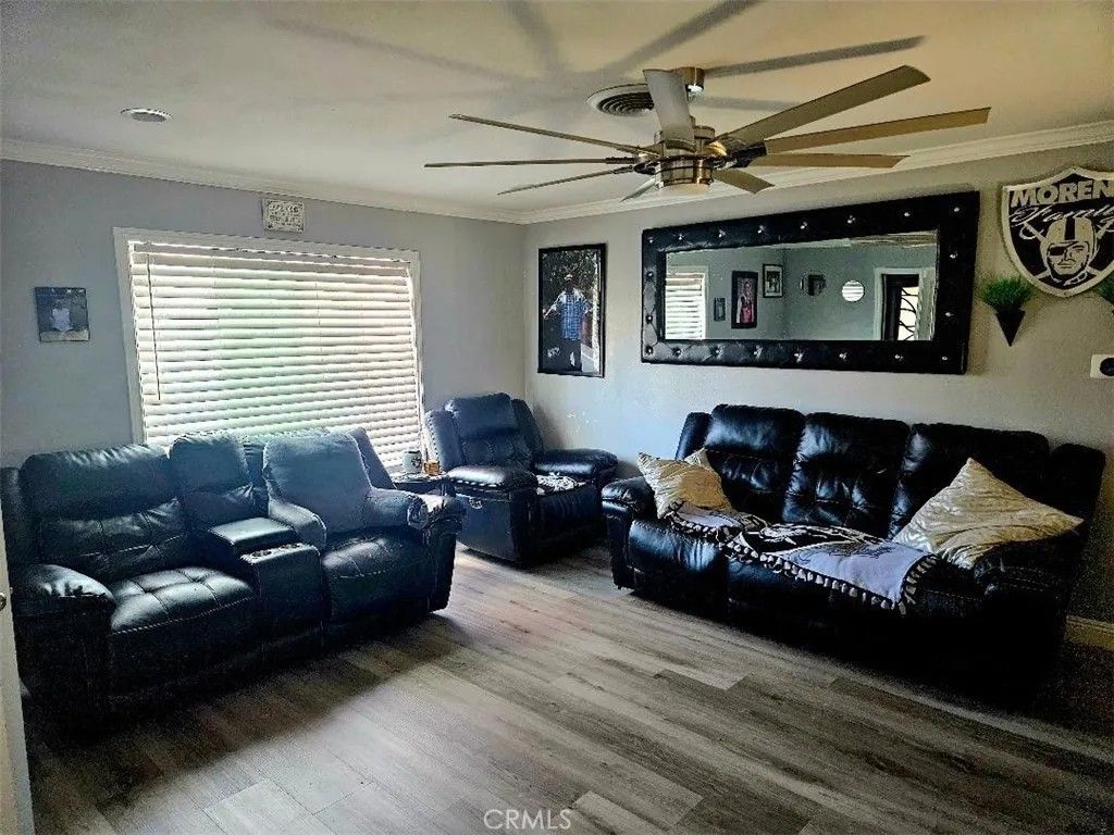 Photo of 19263 Easton St, Rialto, CA 92376 (MLS # CV26024376)