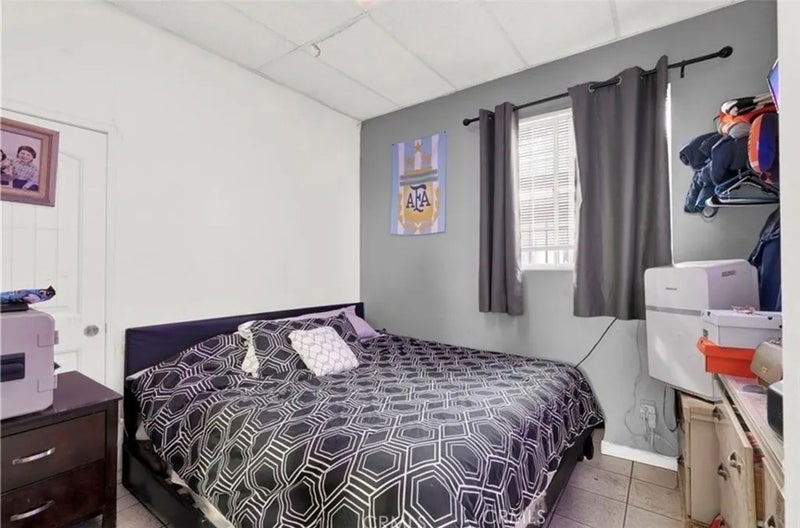 1151 W Mission