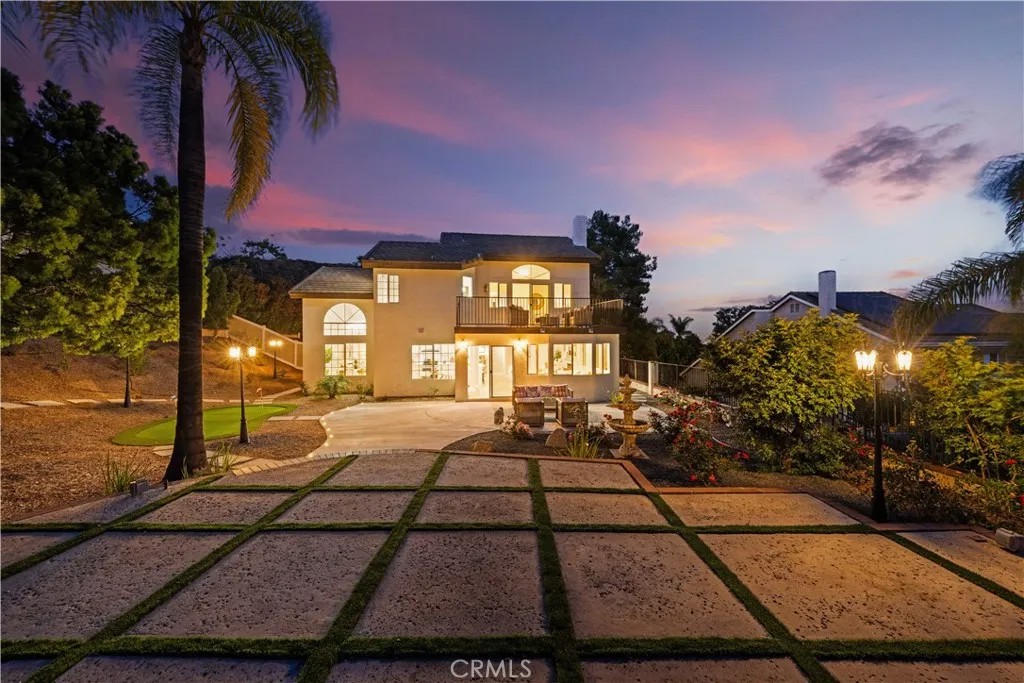 1941 N Onyx Drive