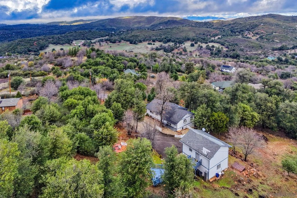 Photo of 17009 Iron Springs Rd, Julian, CA 92036 (MLS # 2600617)