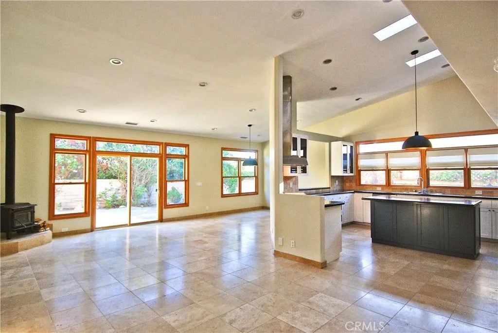 Photo of 4421 Highgrove Avenue, Torrance, CA 90505 (MLS # SB26230464)