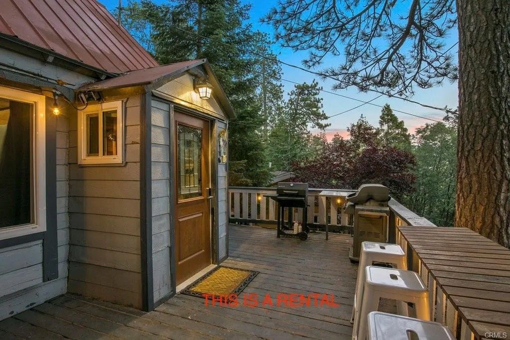 Photo of 23882 Springwater Rd, Crestline, CA 92325 (MLS # RS26074534)