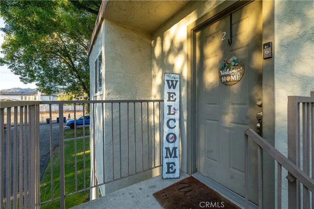 Photo of 2536 White Oak Pl #2, Escondido, CA 92027 (MLS # SW25268878)