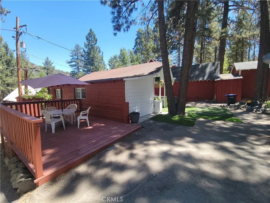 1494 Laura Street