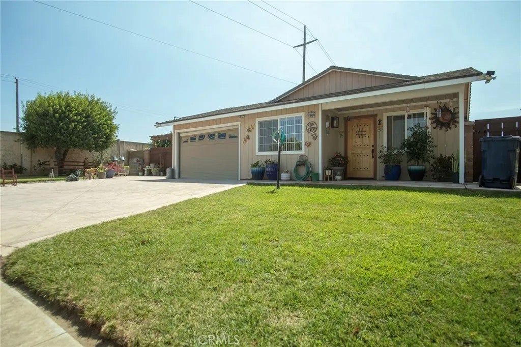 Photo of 101 Pine Circle, King City, CA 93930 (MLS # PI26194605)