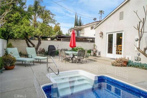 Tiny photo for 5730 Newcastle Avenue, Encino, CA 91316 (MLS # SR25234347)