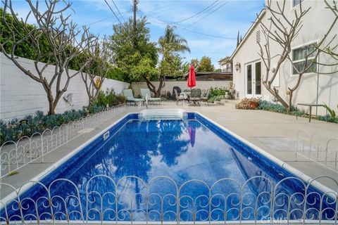 Tiny photo for 5730 Newcastle Avenue, Encino, CA 91316 (MLS # SR25234347)