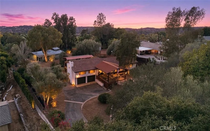 210 Rancho Camino