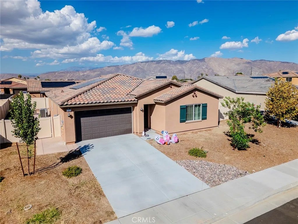 Photo of 1635 Southfork Way, San Jacinto, CA 92582 (MLS # CV26213665)