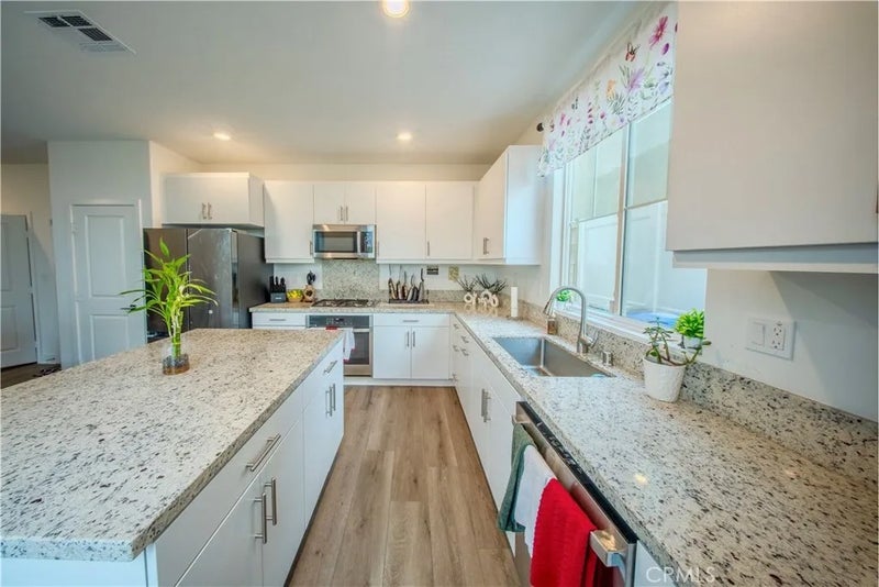 364 Castaic Way