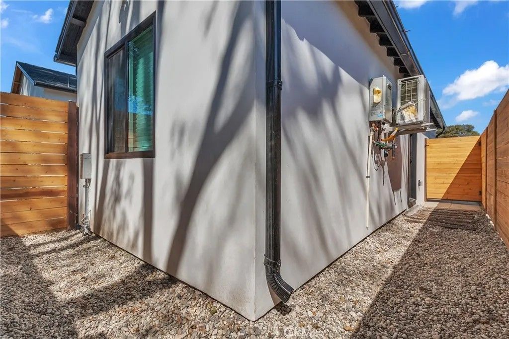 Photo of 162 E Adair #1/2, Long Beach, CA 90805 (MLS # DW26026554)