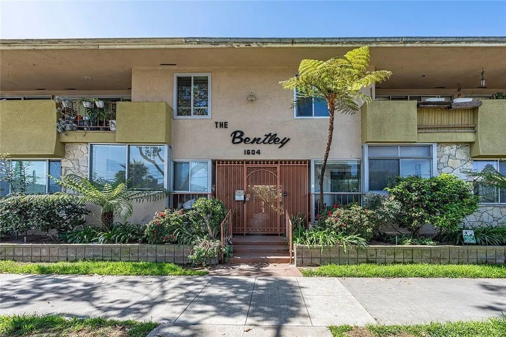 1604 2nd Street 1F