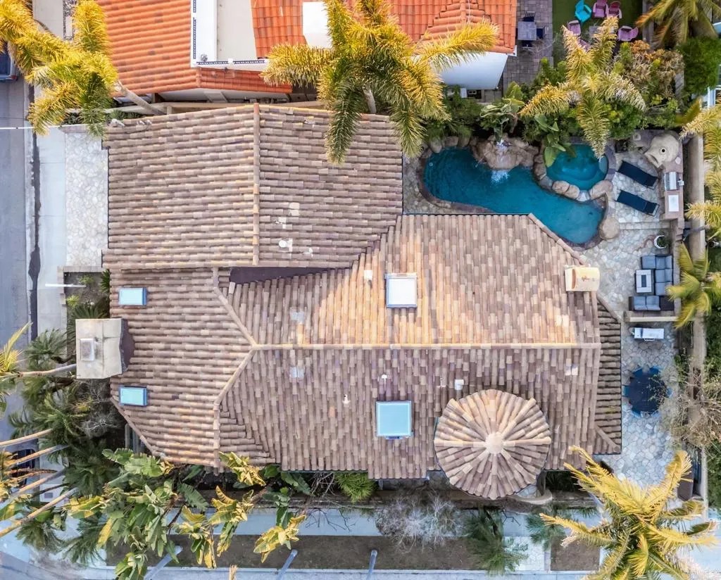 112 La Veta Avenue