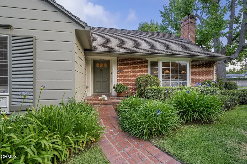 2240 Sherwood Road