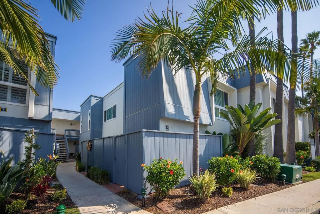 Photo of 8 Antigua Ct, Coronado, CA 92118 (MLS # 260010135)