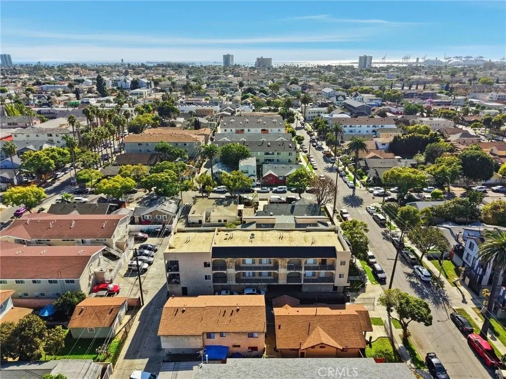 Photo of 826 Gaviota Ave, Long Beach, CA 90813 (MLS # PW26024591)