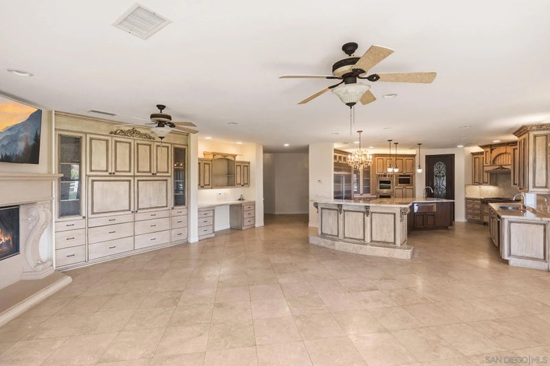 20420 Wendy Ln