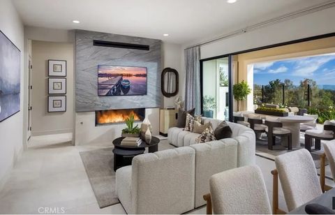 420 Milpas Irvine CA 92602