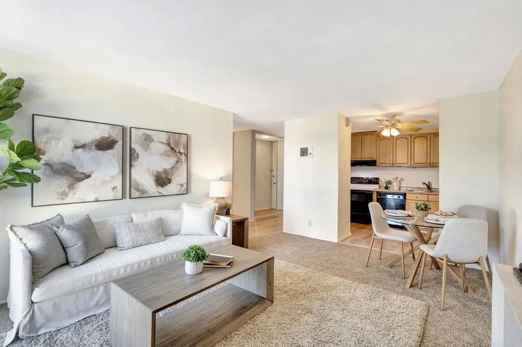 3050 Rue D'Orleans 370