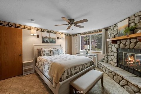Photo of 560 Lakewood Lane, Big Bear Lake, CA 92315 (MLS # OC26084651)