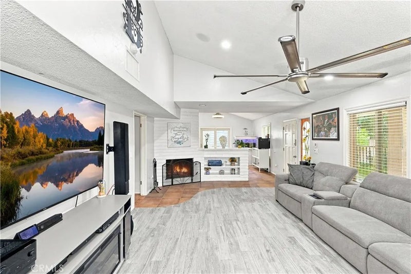 4605 Brentwood
