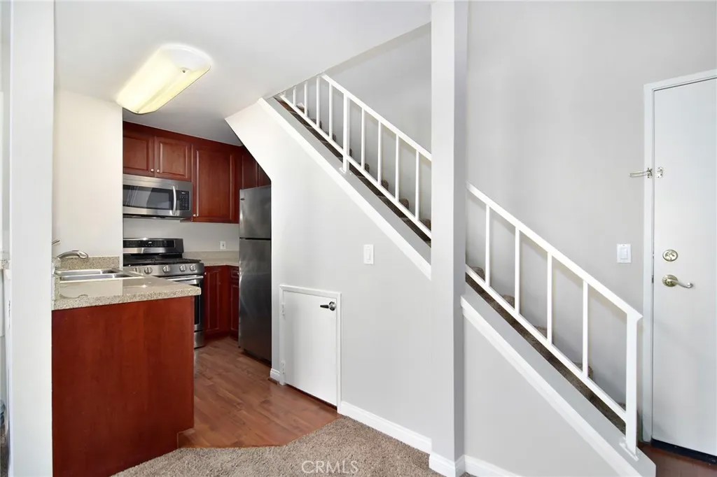 5500 Owensmouth Avenue 311