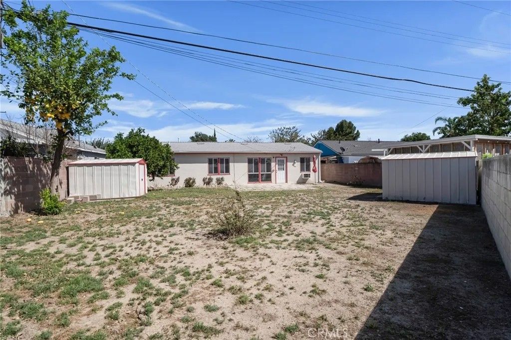 Photo of 8207 Yarmouth Ave, Reseda, CA 91335 (MLS # SR26059514)