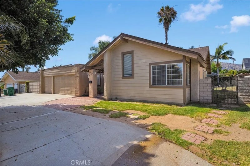 1087 Baseline Road