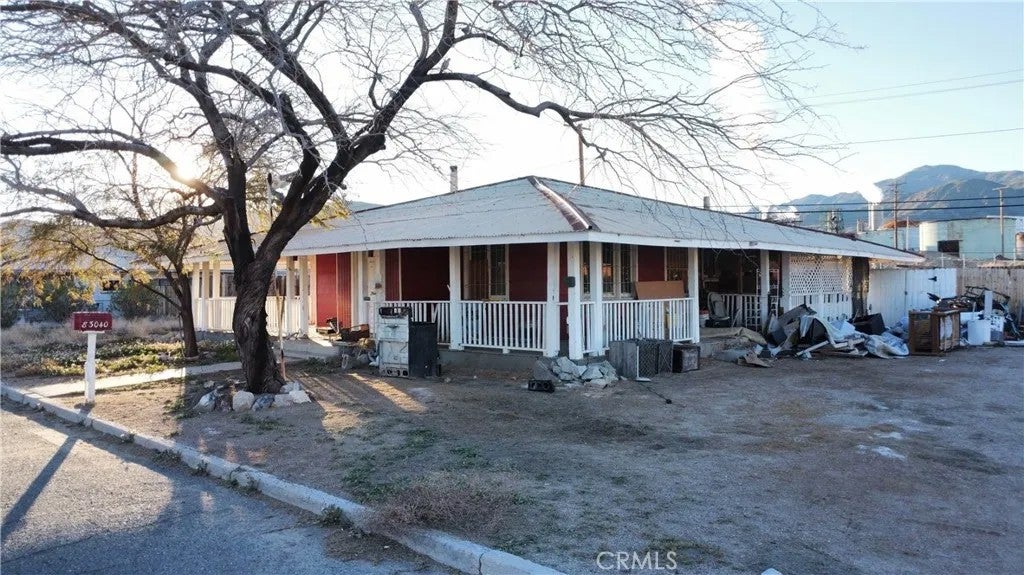83040 Magnolia Avenue