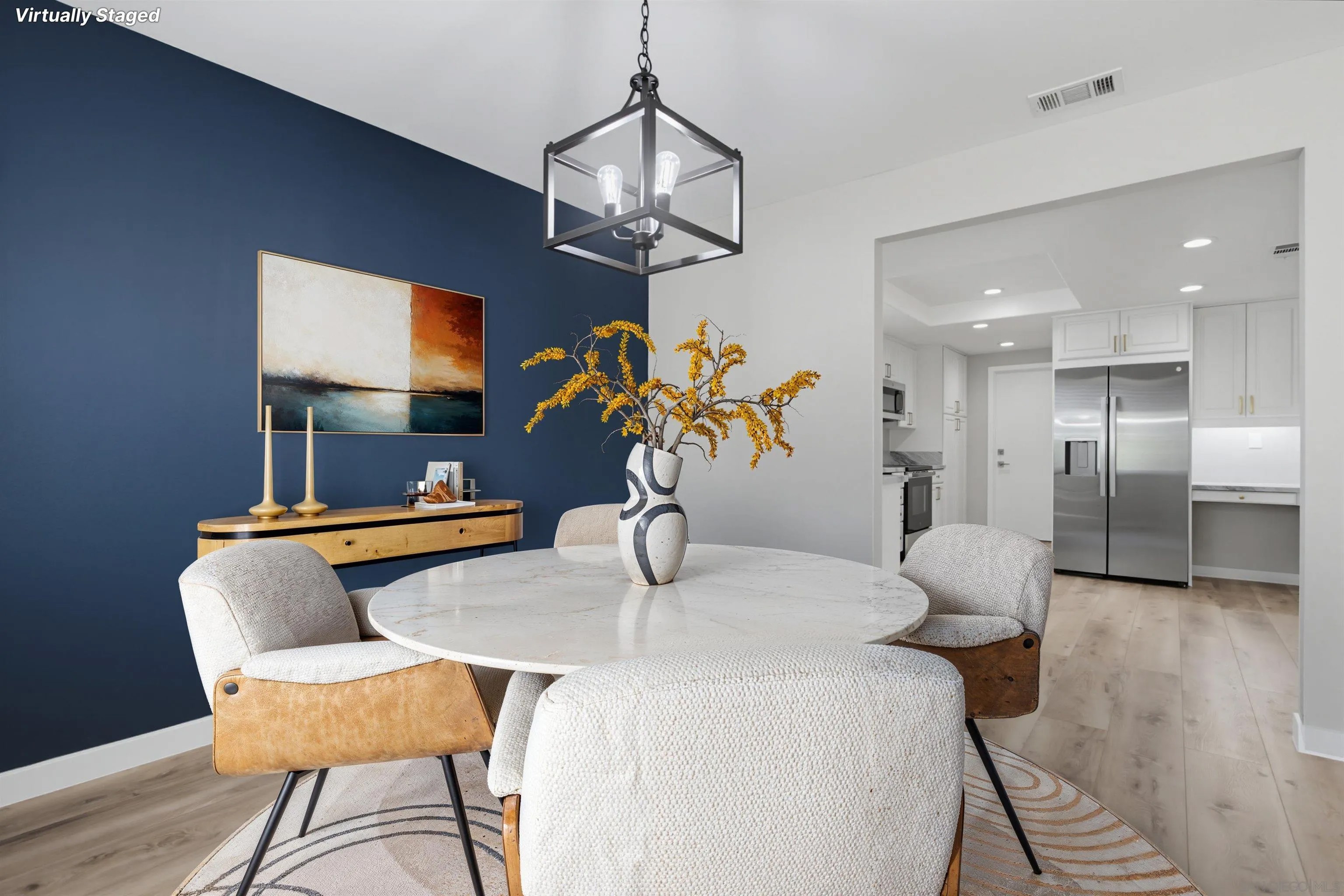 1121 La Mirada Ave