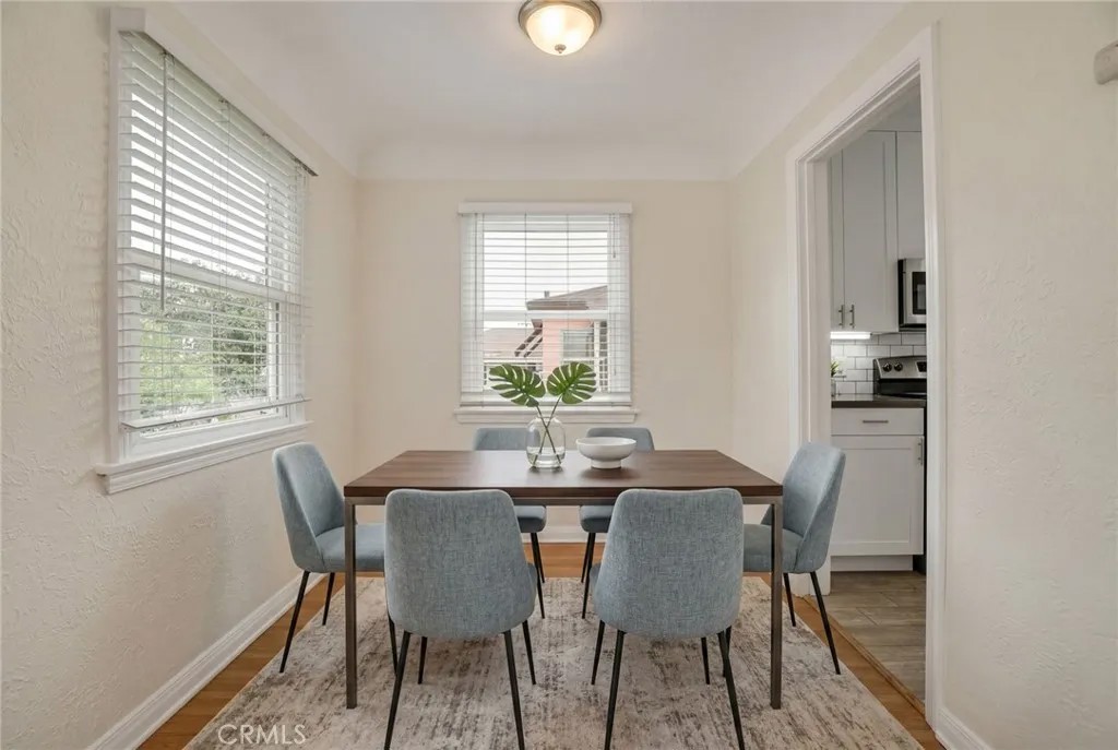 2250 Magnolia