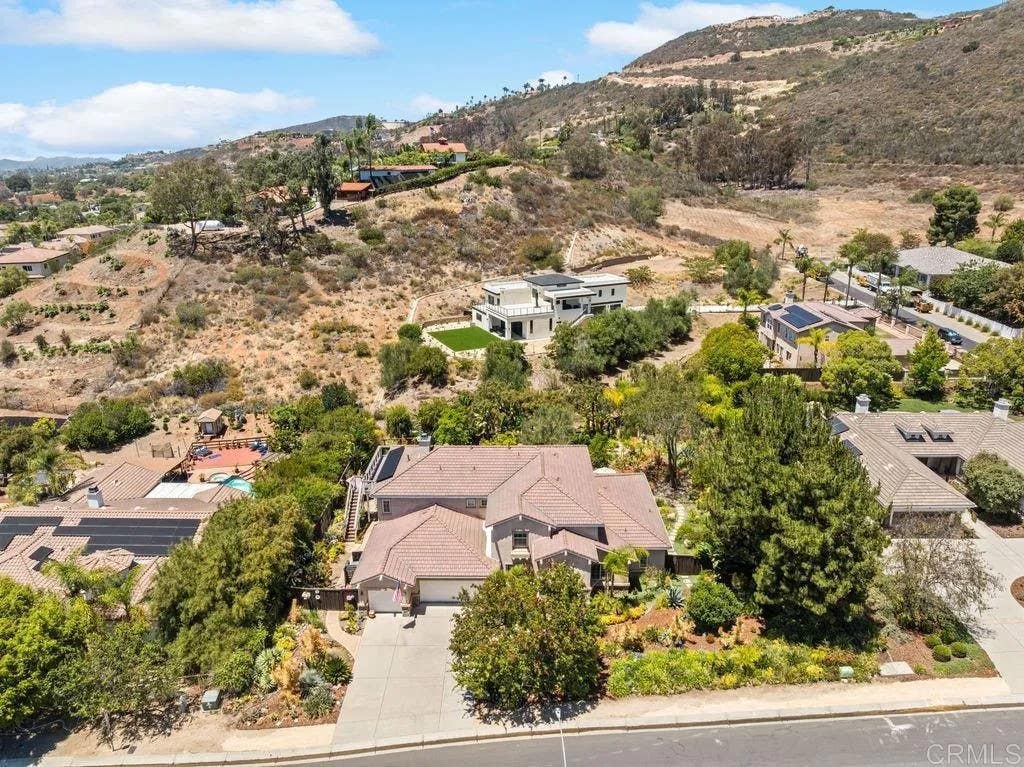 Photo of 2494 San Clemente Avenue, Vista, CA 92084 (MLS # NDP2605656)