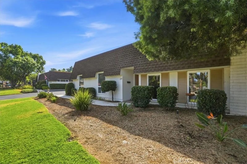 828 E Highland Avenue
