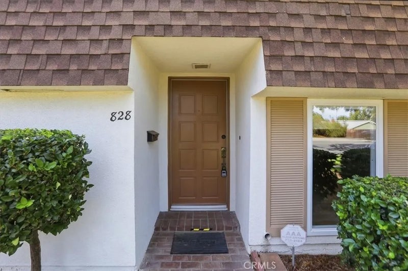 828 E Highland Avenue