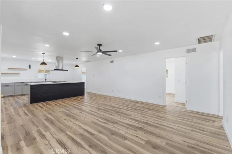 6884 Arbor Drive