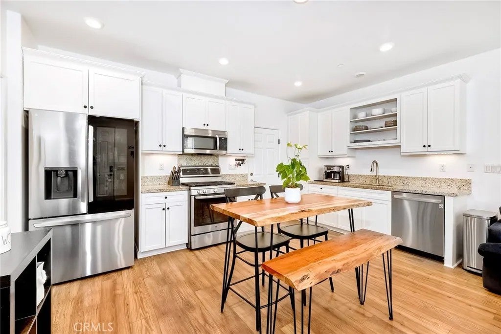 Photo of 1514 Crown Lane #3, Chula Vista, CA 91915 (MLS # HD26209615)